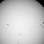 Sonne 14.07.2024 - Quadruplet Astrograph 65mm mit 3x Barlow - EOS 700D - Weißlicht